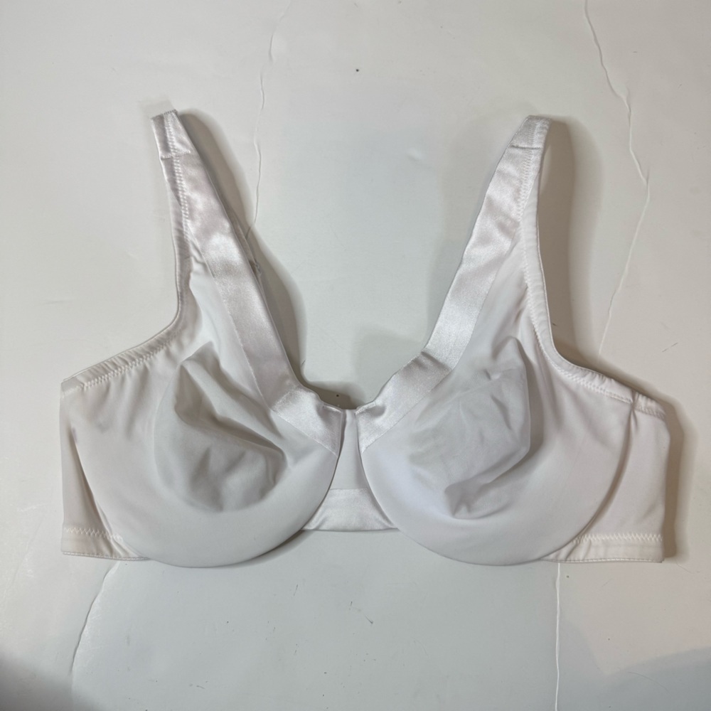 OLGA CHRISTINA SATIN EDGE Underwire Bra Style 55089 White Size 36C